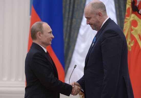Vladimir Putin presents state awards in Kremlin