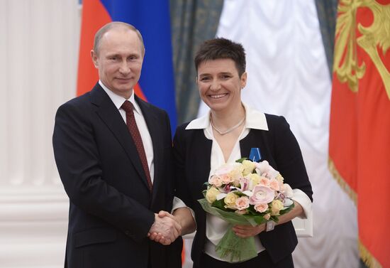 Vladimir Putin presents state awards in Kremlin