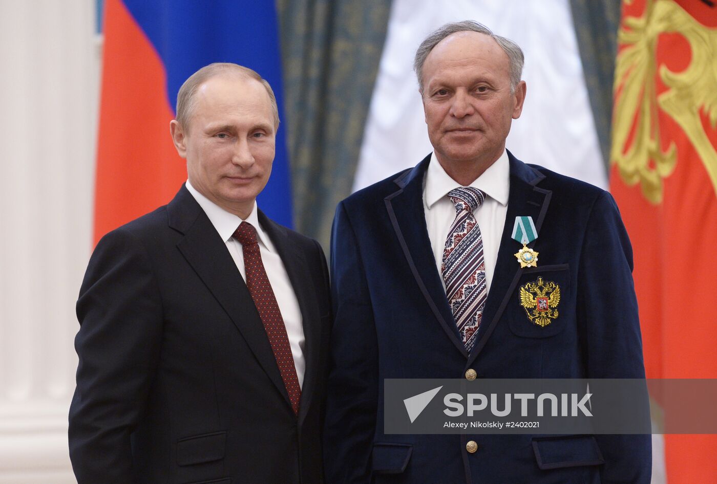 Vladimir Putin presents state awards in Kremlin