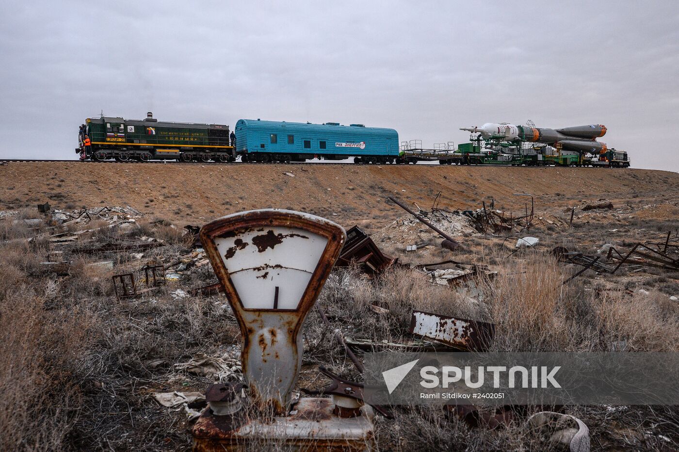 Soyuz-FG booster with Soyuz TMA-11M spaceship installed for launch at Baikonur Cosmodrome