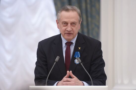 Vladimir Putin presents state awards in Kremlin