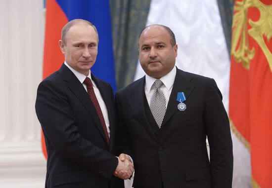 Vladimir Putin presents state awards in Kremlin