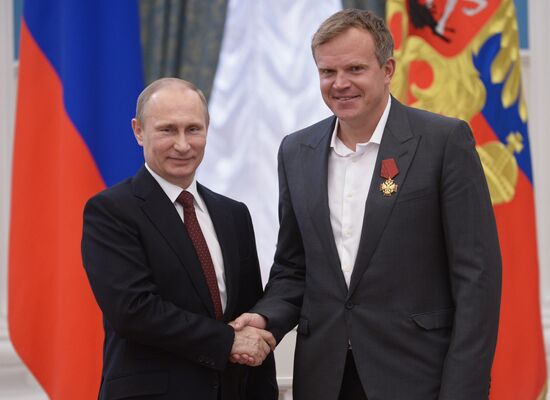 Vladimir Putin presents state awards in Kremlin