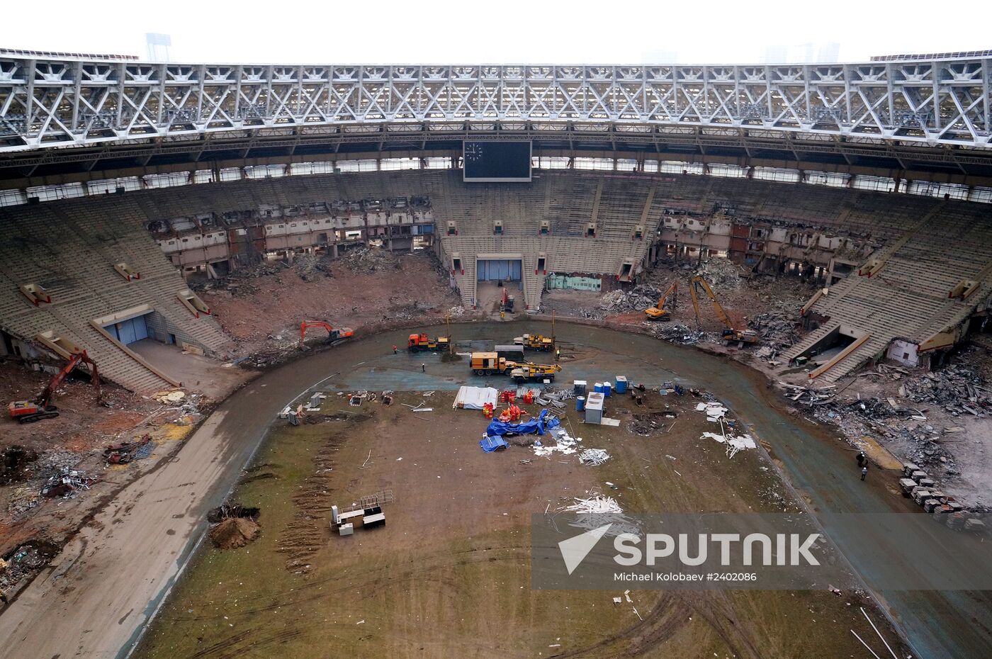 Sergei Sobyanin tours the Luzhniki Stadium being under reconstruction