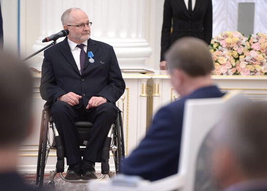 Vladimir Putin presents state awards in Kremlin