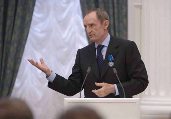 Vladimir Putin presents state awards in Kremlin