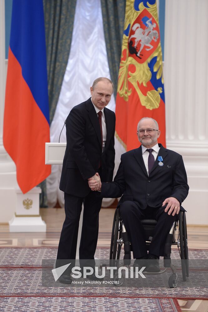 Vladimir Putin presents state awards in Kremlin