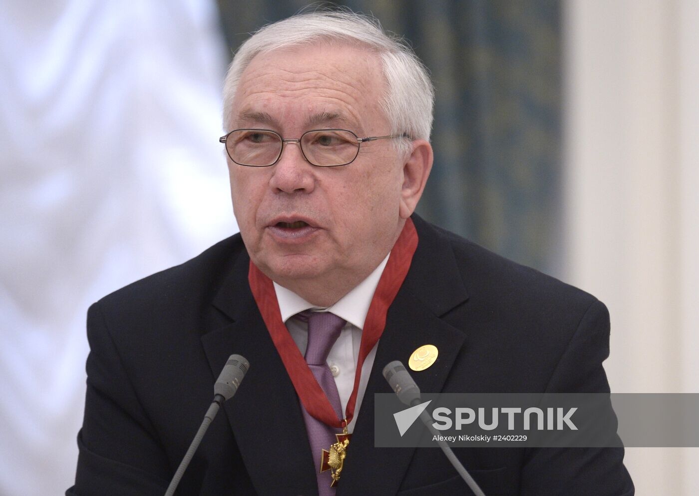 Vladimir Putin presents state awards in Kremlin
