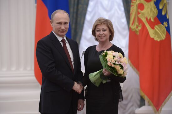 Vladimir Putin presents state awards in Kremlin