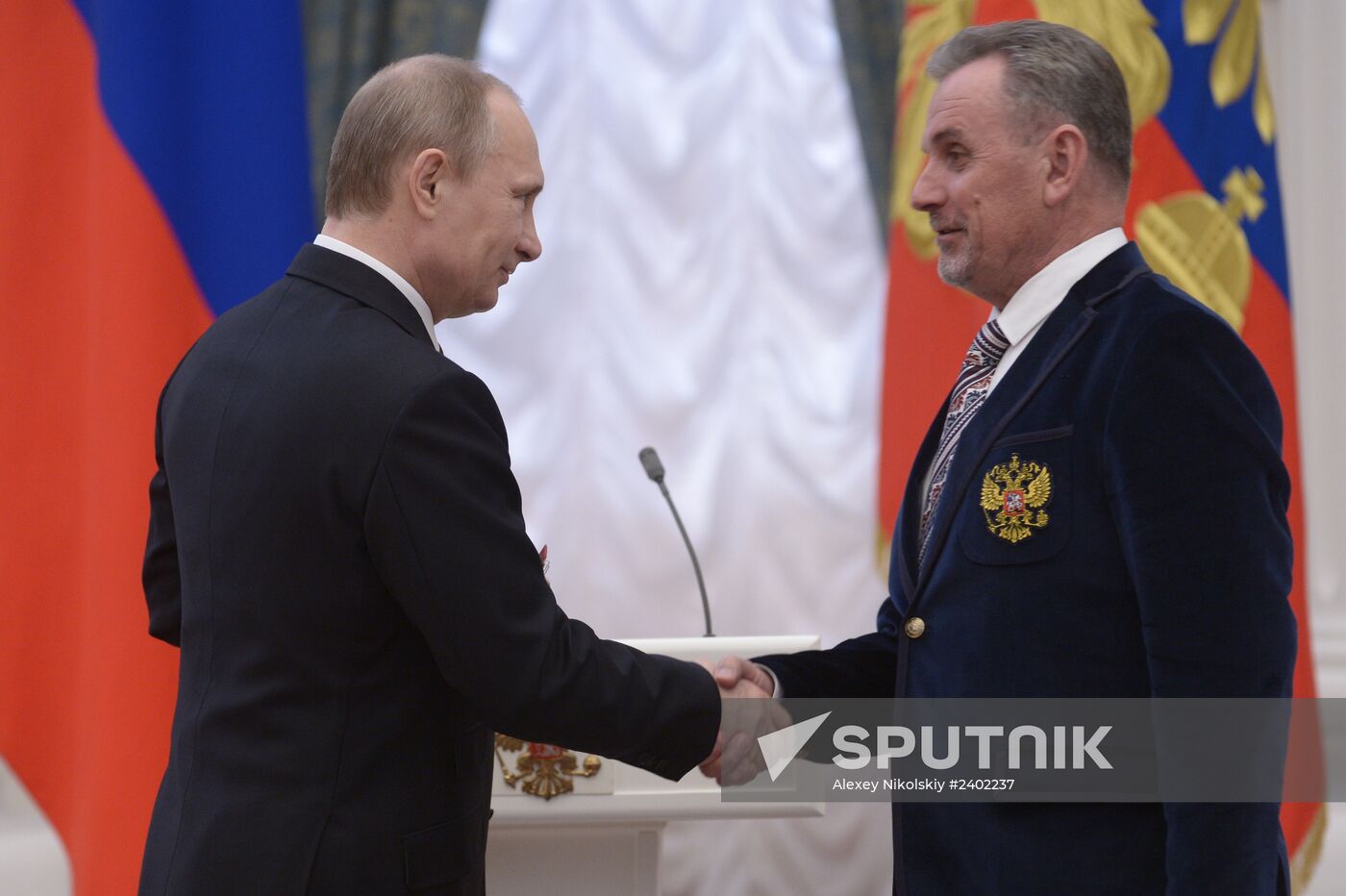 Vladimir Putin presents state awards in Kremlin