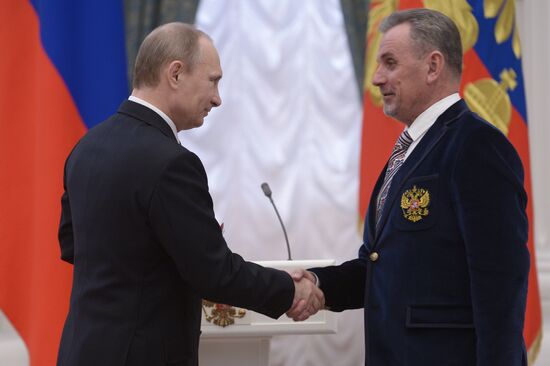 Vladimir Putin presents state awards in Kremlin