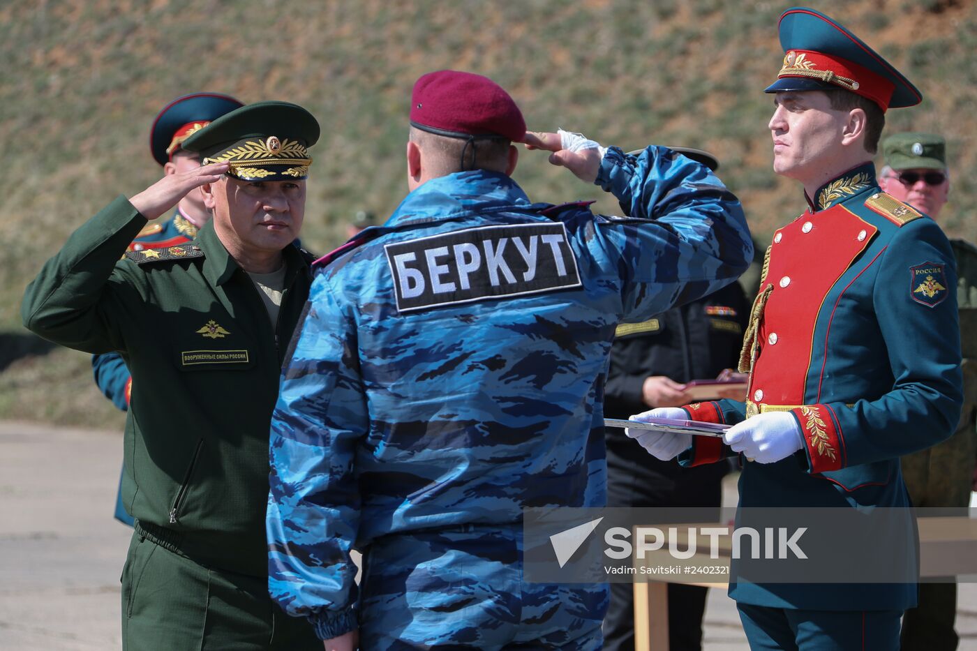 Russian Defense Minister Shoigu visits Crimea