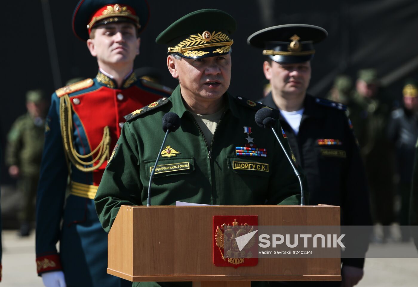 Russian Defense Minister Shoigu visits Crimea