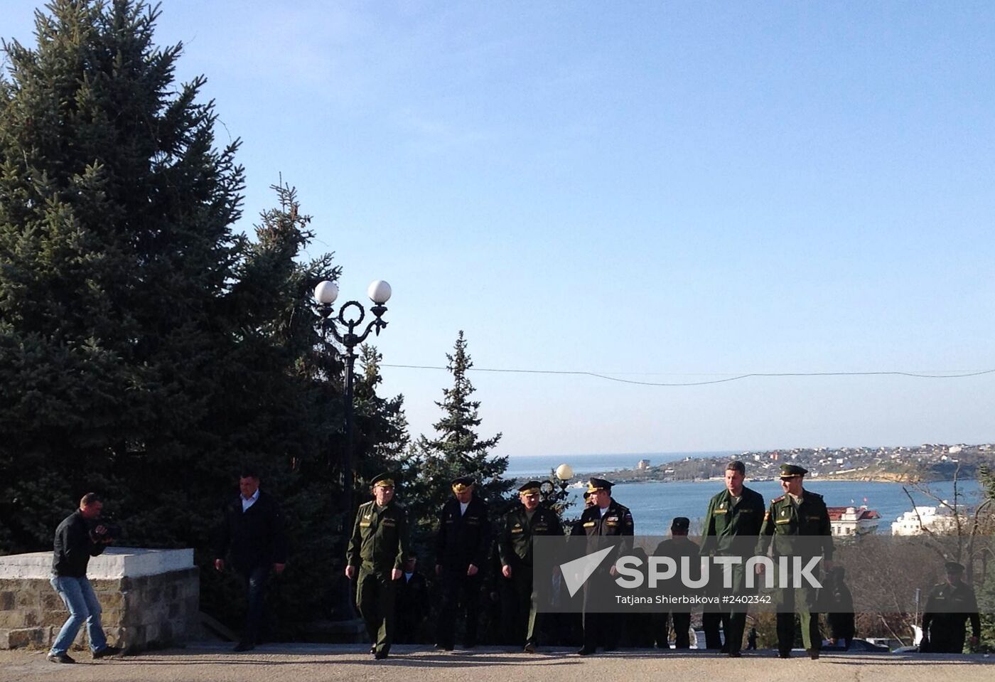 Russian Defense Minister Shoigu visits Crimea