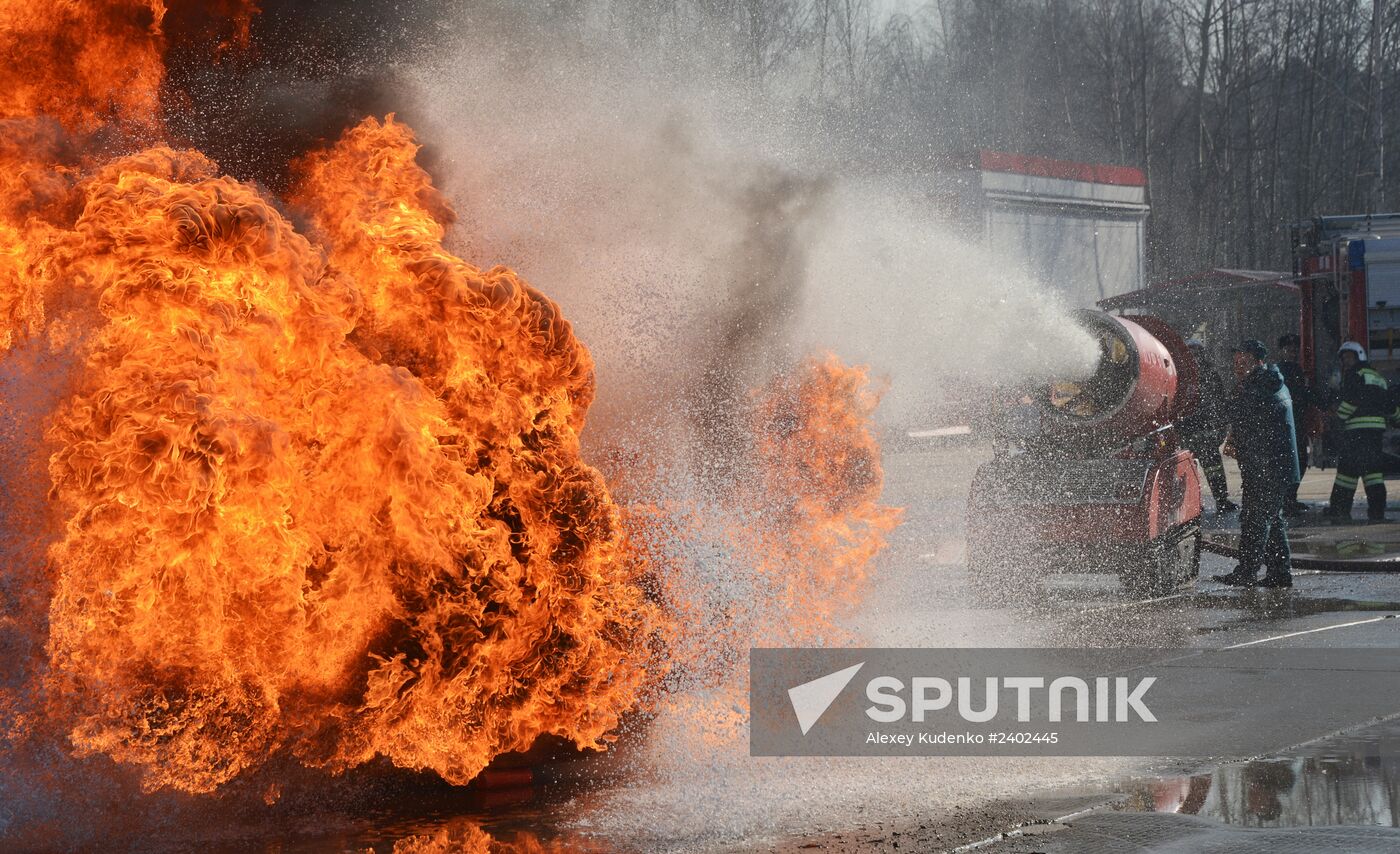 Russian Emergencies Ministry displays modern firefighting anf rescue equipment