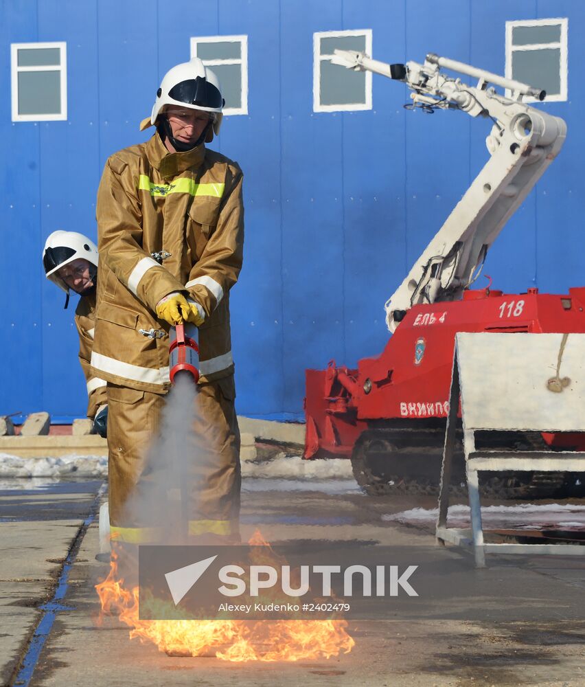 Russian Emergencies Ministry displays modern firefighting anf rescue equipment