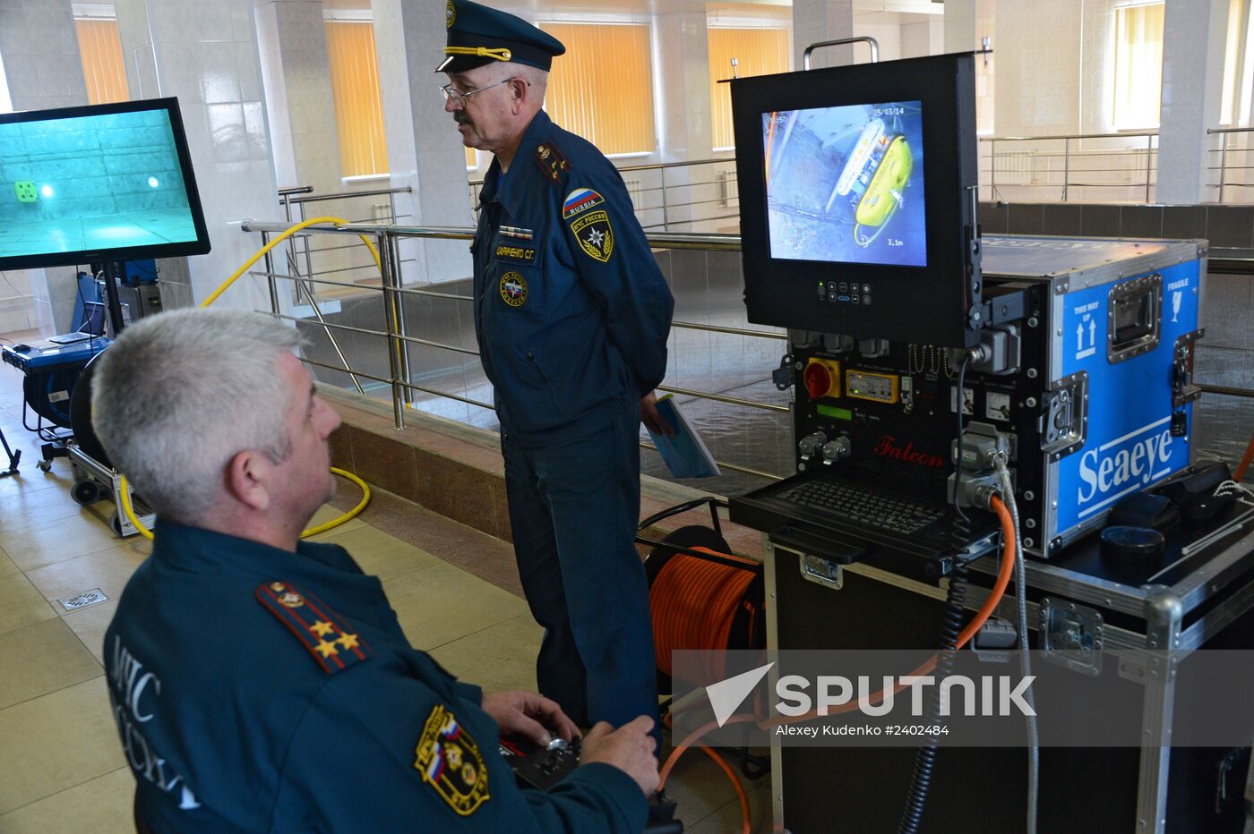 Russian Emergencies Ministry displays modern firefighting anf rescue equipment