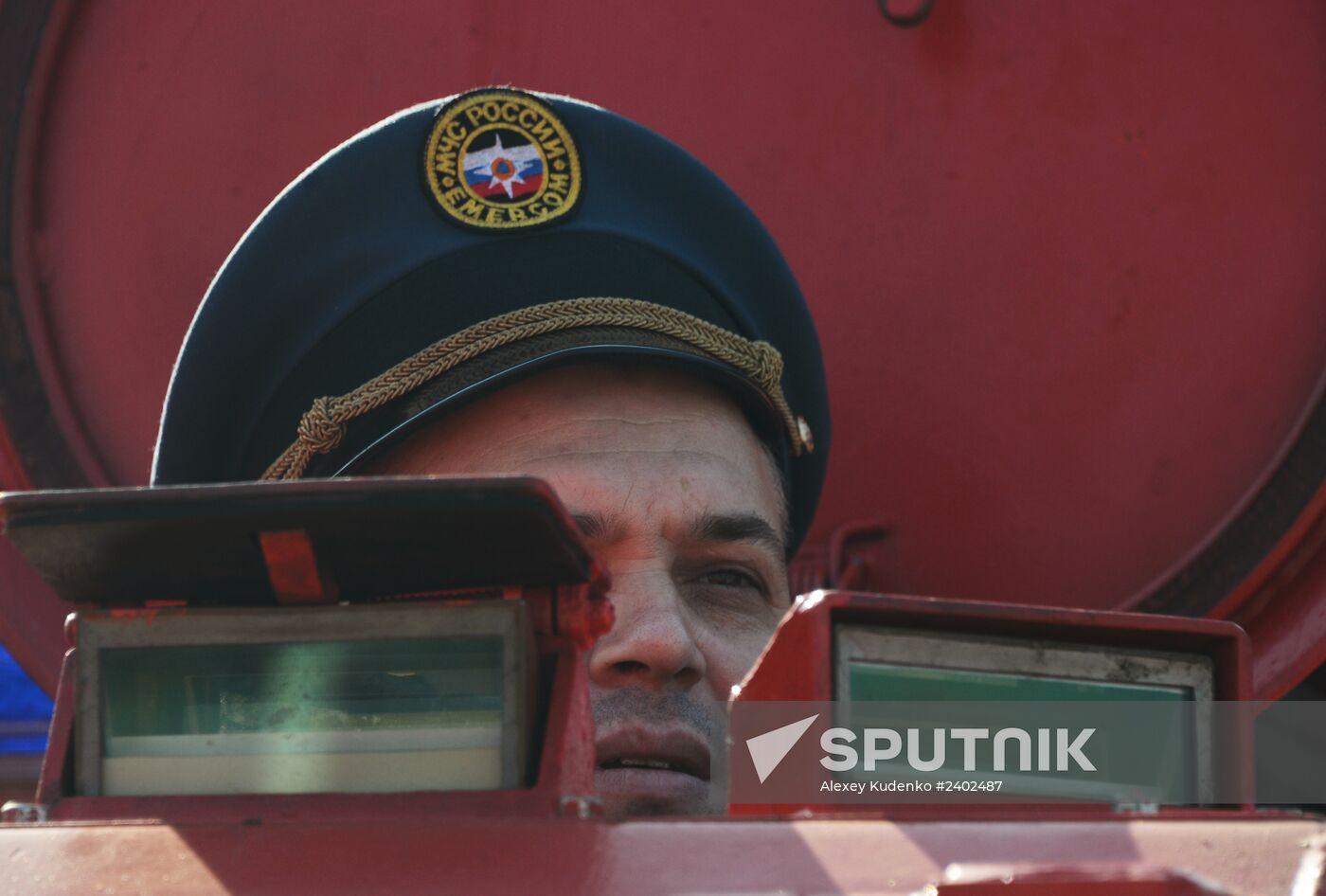 Russian Emergencies Ministry displays modern firefighting anf rescue equipment