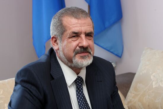 Chairman of Russian Council of Muftis Ravil Gainutdin meets with Head of Mejlis of Crimean Tatar people Refat Chubarov