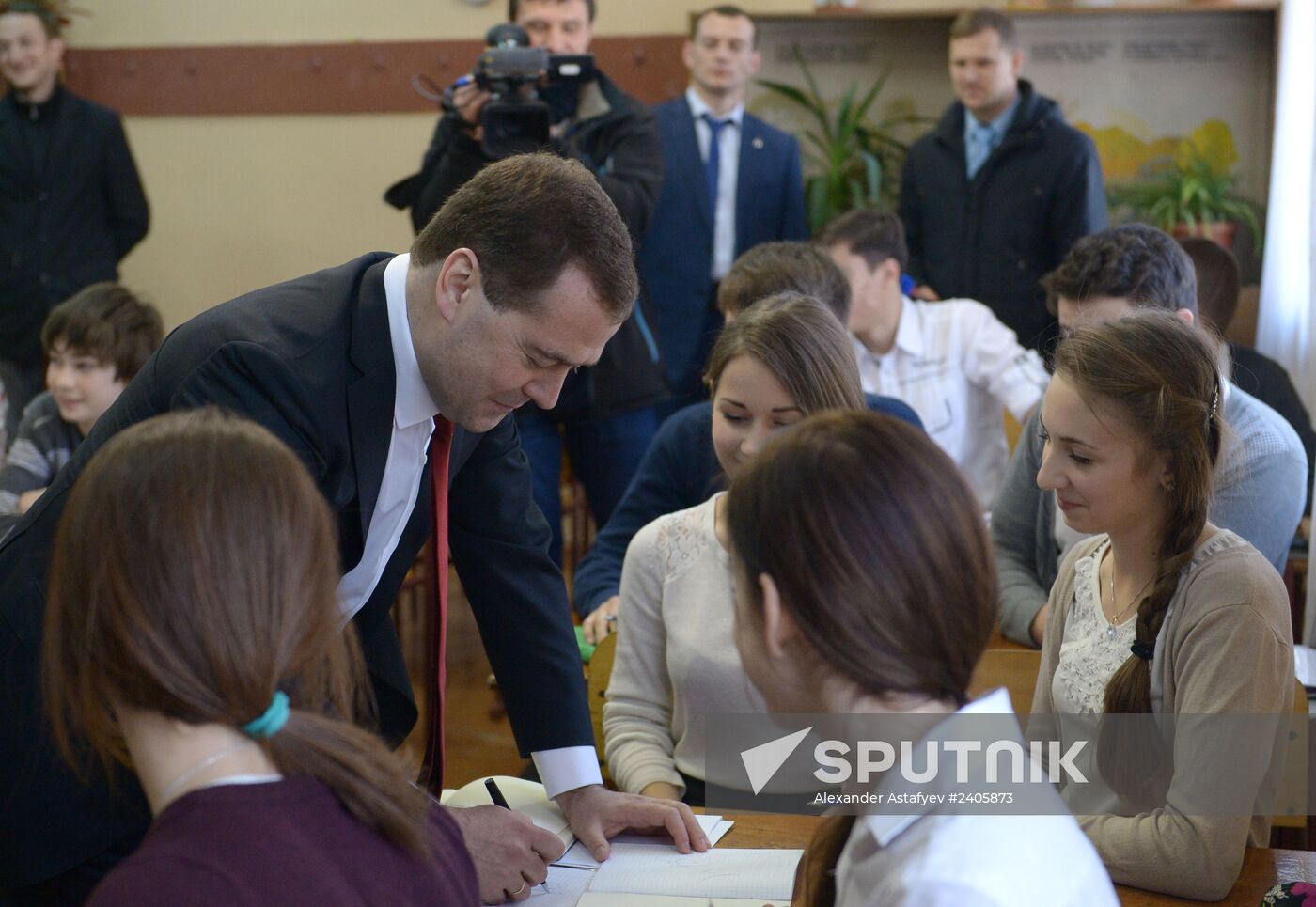 Dmitry Medvedev visits Crimea