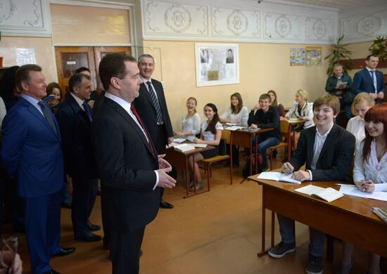 Dmitry Medvedev visits Crimea