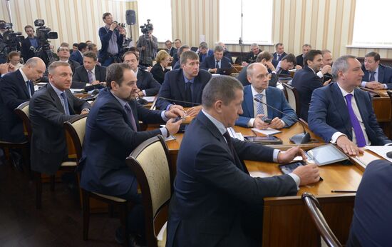 Dmitry Medvedev visits Crimea