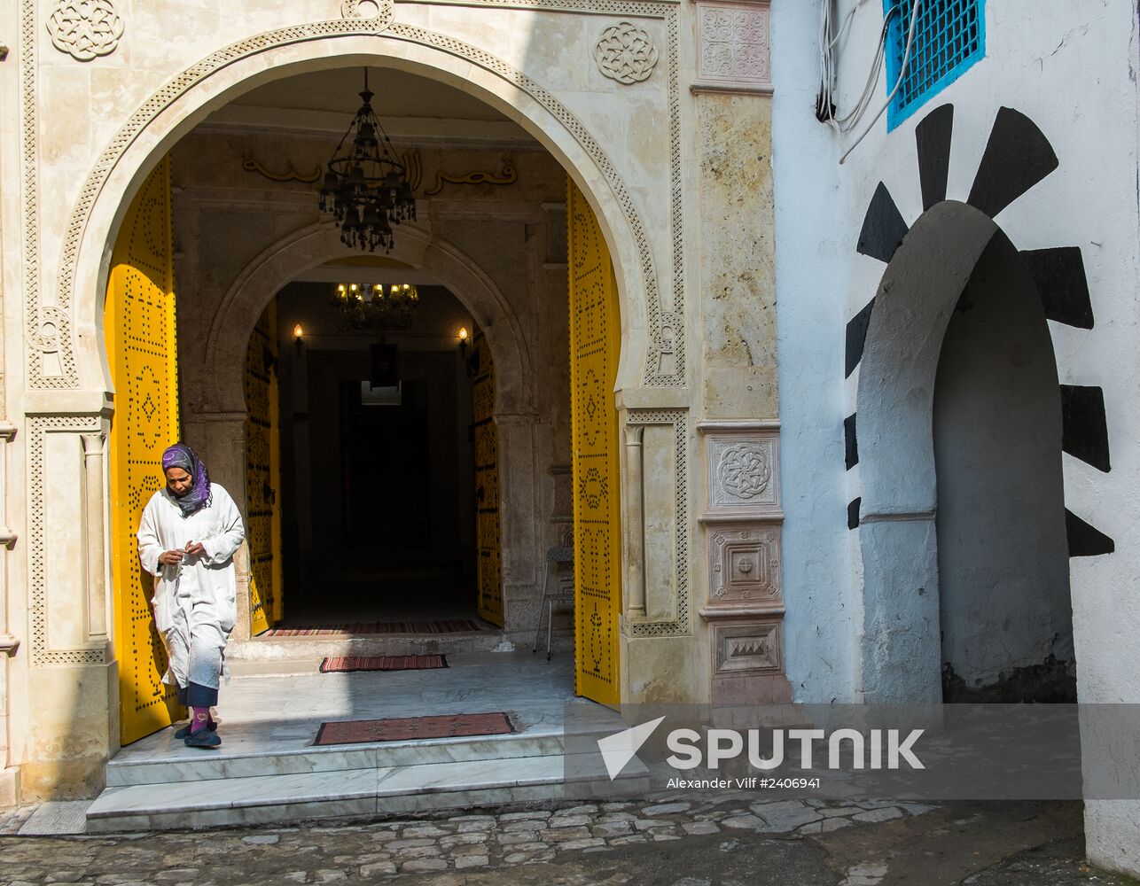 World cities. La Goulette