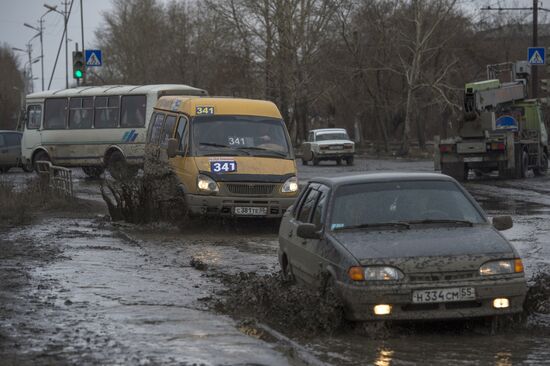 Spring puddles in Omsk
