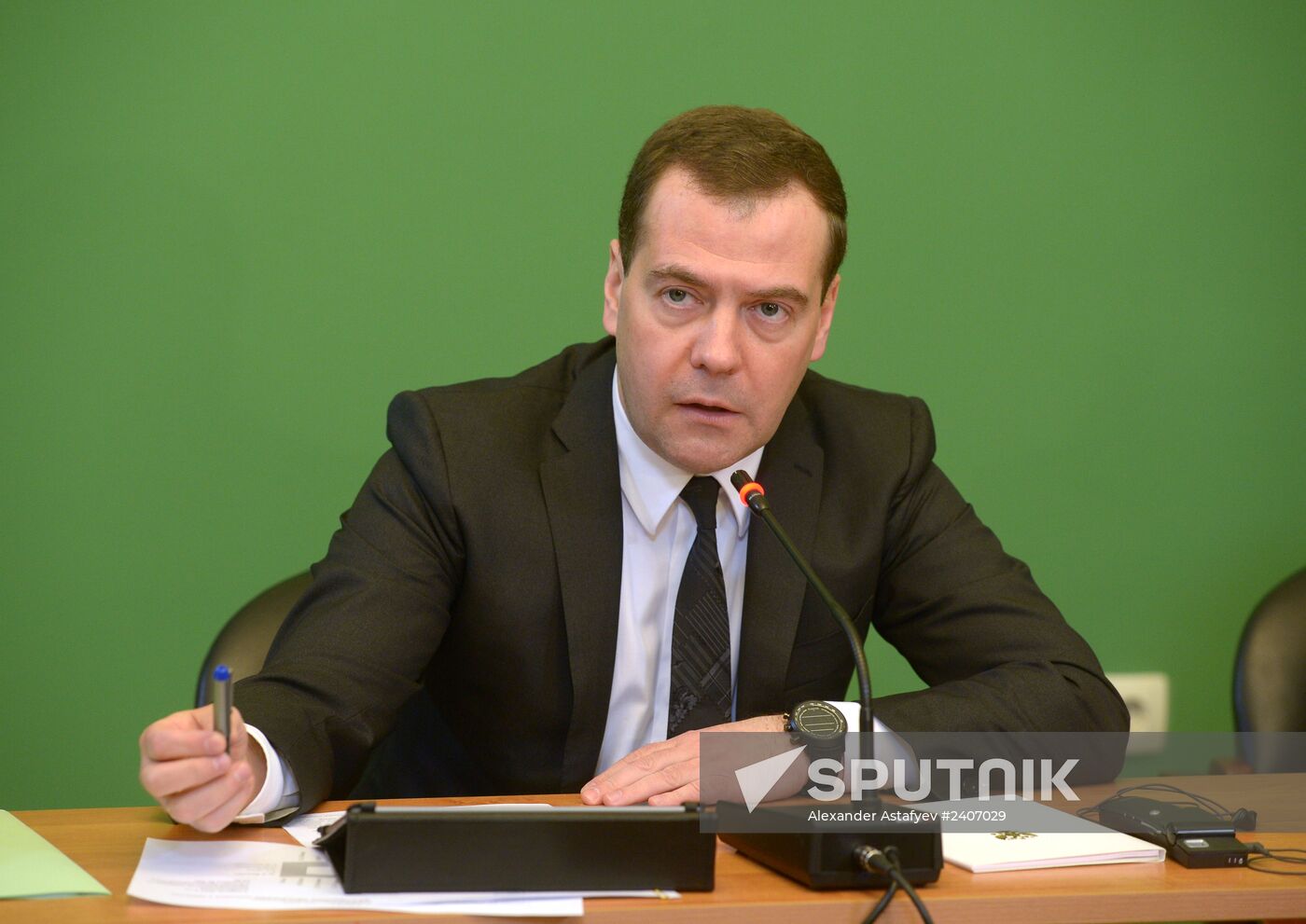 Dmitry Medvedev attends academic conference Economic and Social Modernization