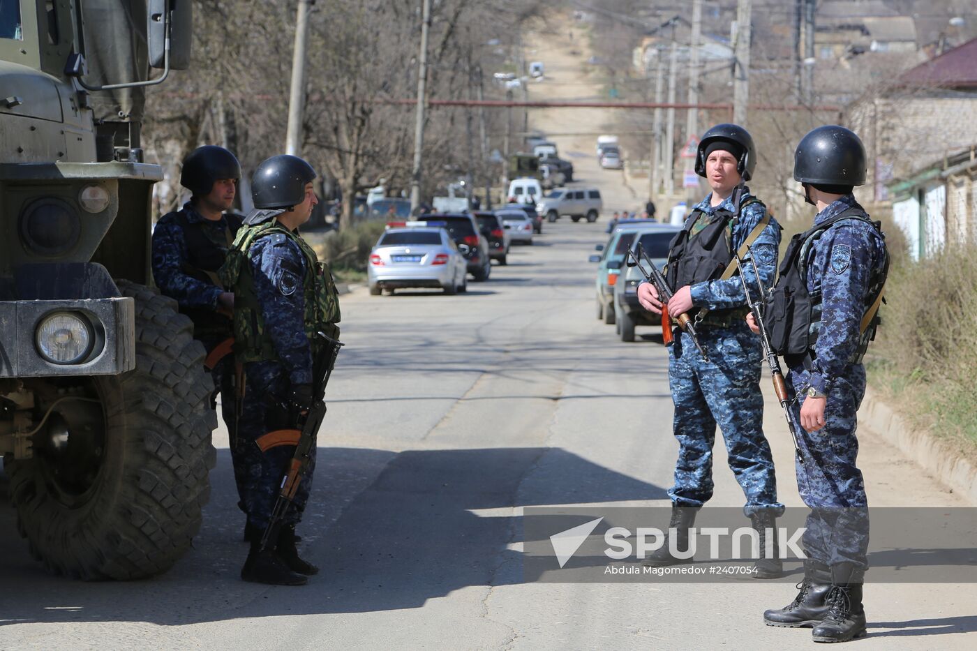 Three militants killed during raid in Biunaksk