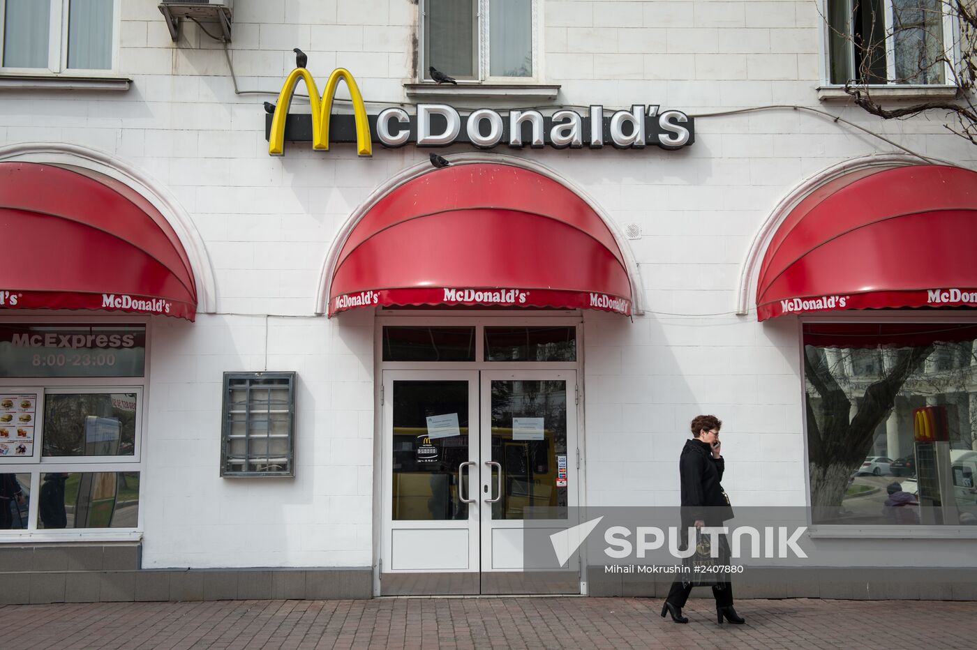 McDonald’s temporarily closes its fast food restaurants in Crimea