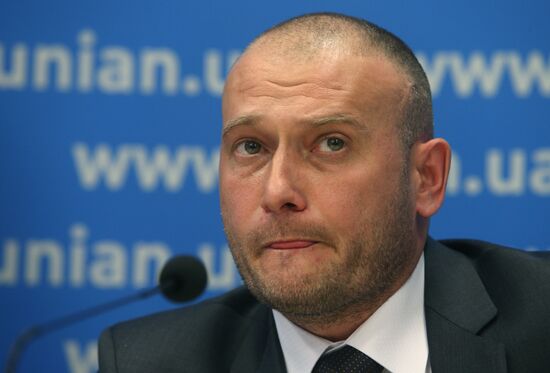 Ukraine's presidential candidate Dmitry Yarosh holds news conference