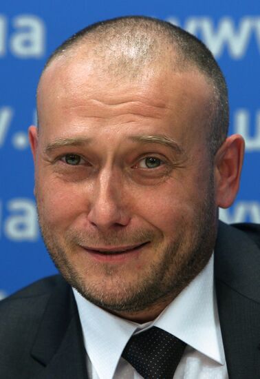 Ukraine's presidential candidate Dmitry Yarosh holds news conference