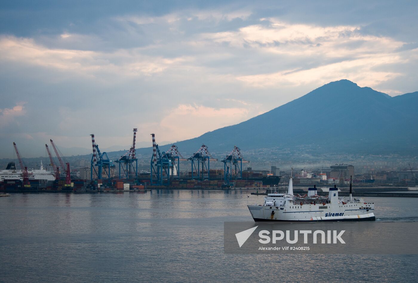 World Countries: Italy