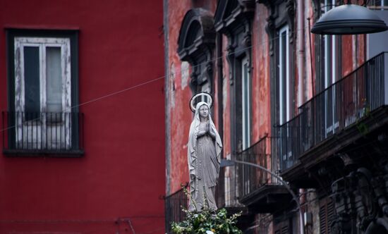 World Countries: Italy