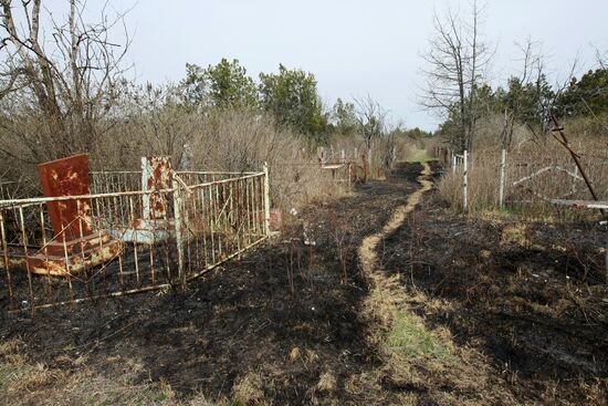 Orthodox cemeteries cleaned up ahead of Easter