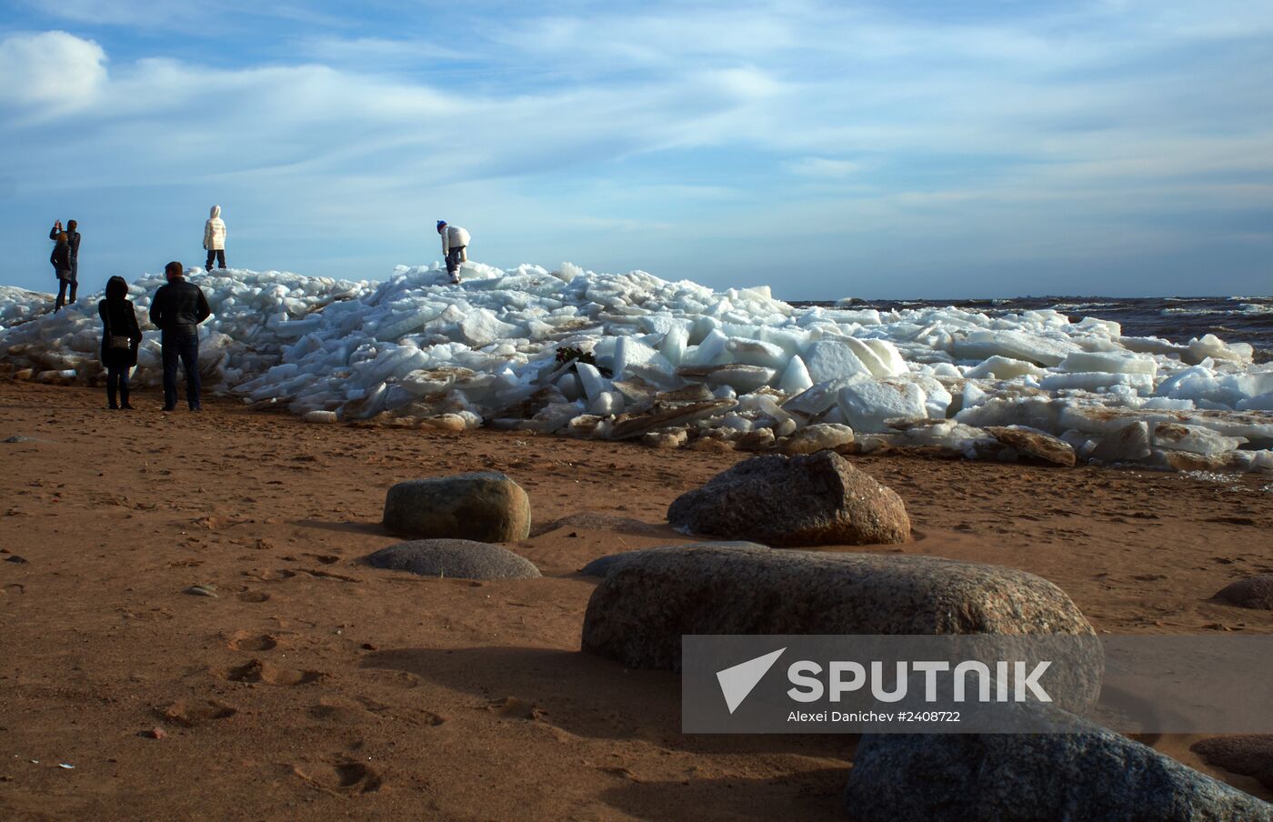 Shore of the Gulf of Finland in the resort area of St. Petersburg