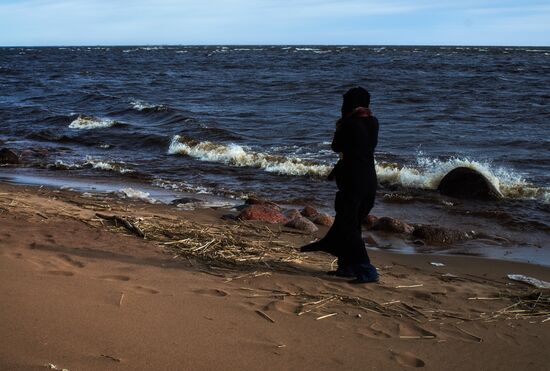 Shore of the Gulf of Finland in the resort area of St. Petersburg
