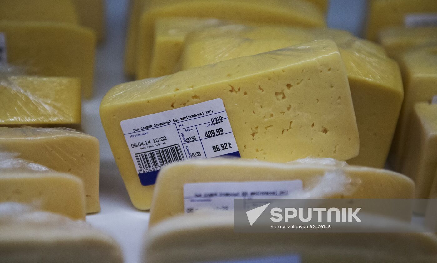 Russia halts all dairy imports from Ukraine