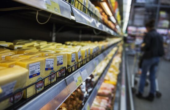 Russia halts all dairy imports from Ukraine