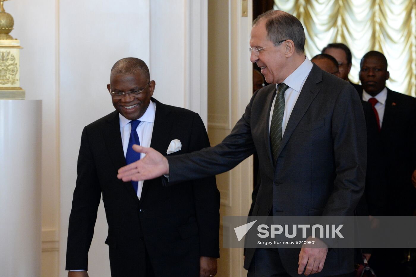 Sergei Lavrov meets with Georges Rebelo Pinto Chicoti