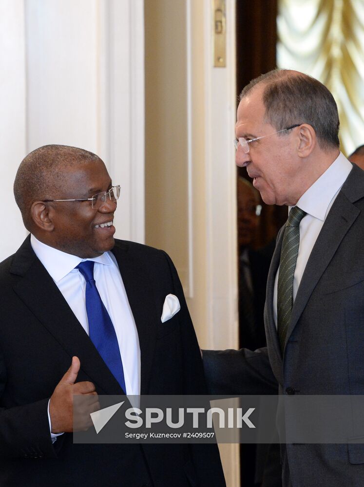 Sergei Lavrov meets with Georges Rebelo Pinto Chicoti