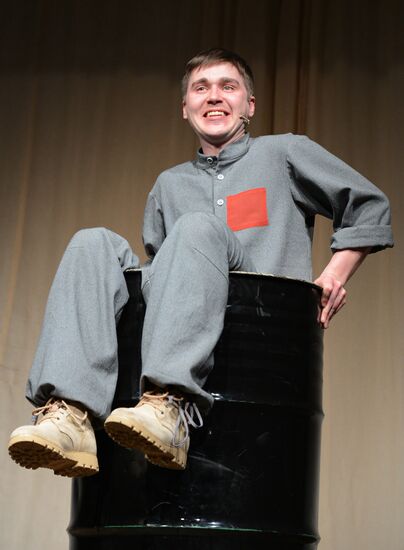 Dress rehearsal of play Tagansky Front