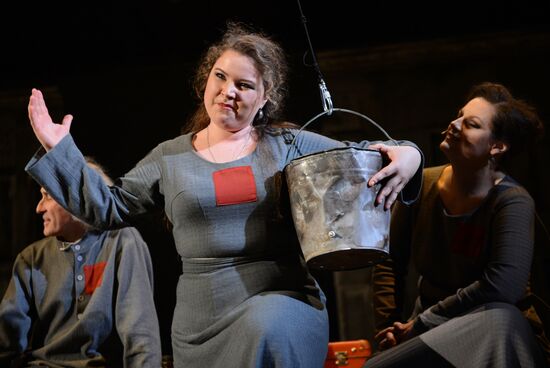 Dress rehearsal of play Tagansky Front