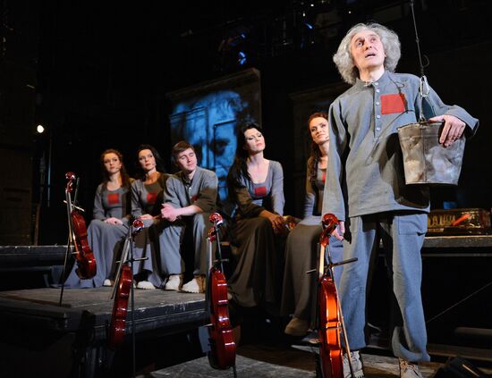 Dress rehearsal of play Tagansky Front