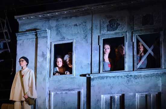 Dress rehearsal of play Tagansky Front