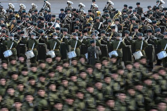 Joint rehearsal of marching and mechanized columns for the Victory Day parade