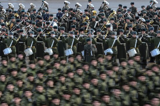 Joint rehearsal of marching and mechanized columns for the Victory Day parade