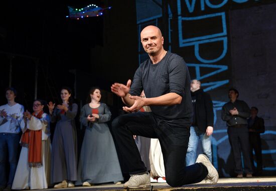 Dress rehearsal of play Tagansky Front