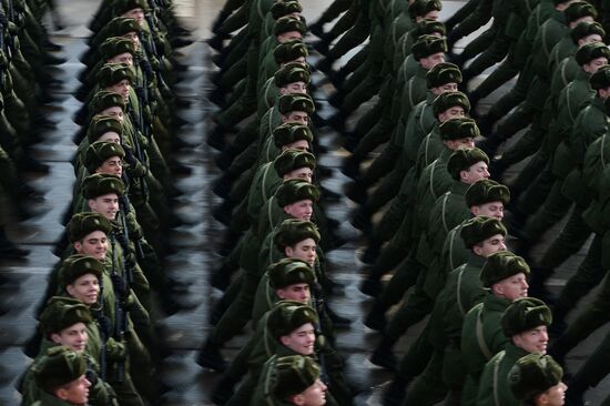 Joint rehearsal of marching and mechanized columns for the Victory Day parade